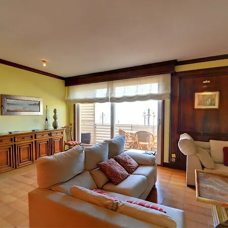 Sea Front Apartment Sitges